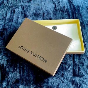 Brand new authentic Louis Vuitton box w paper